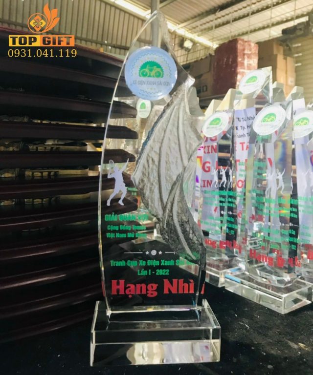 Tự hào và tinh thần đoàn kết